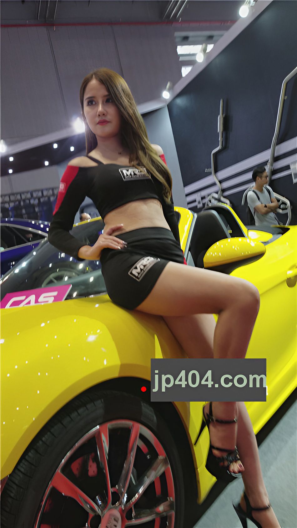 黑色包屯高跟美模[810M/MP4]