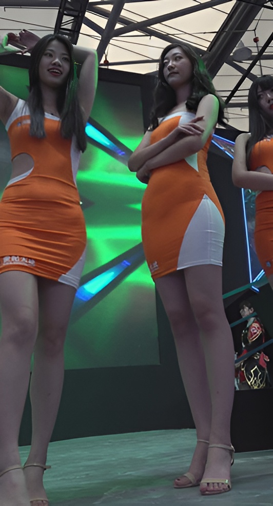 漂亮的包臀裙模特[582M/MP4]