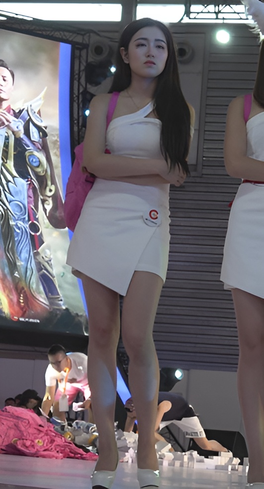 白裙美女[494M/MP4]