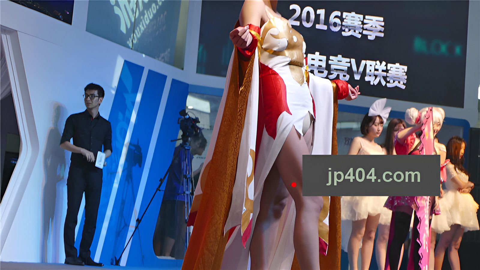 ChinaJoy几个漂亮的模特美女[640M/MP4]