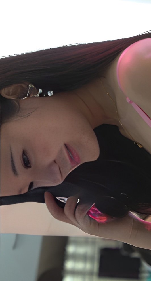 漂亮的模特小姐姐[1.22G/MP4]