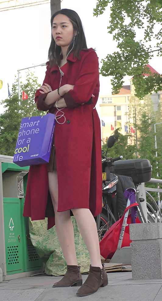 漂亮的红衣气质美女[1.7G/MP4]