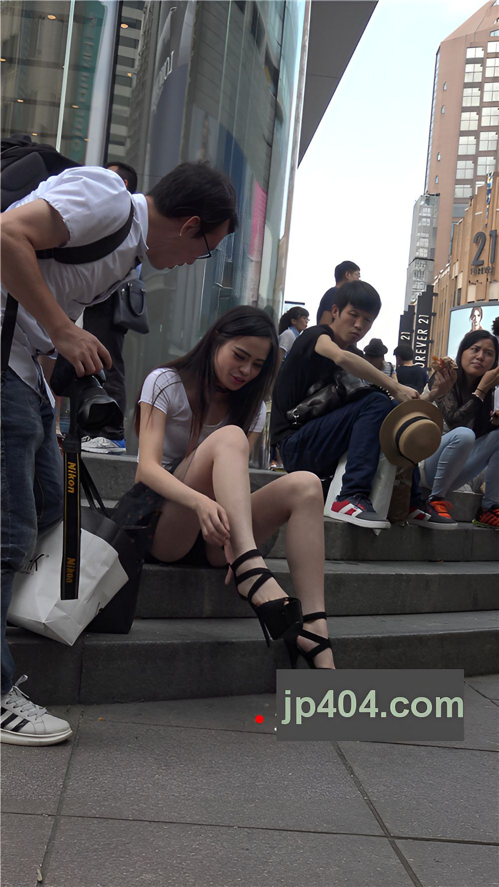 黑色短裙小姐姐[5.36G/MP4]