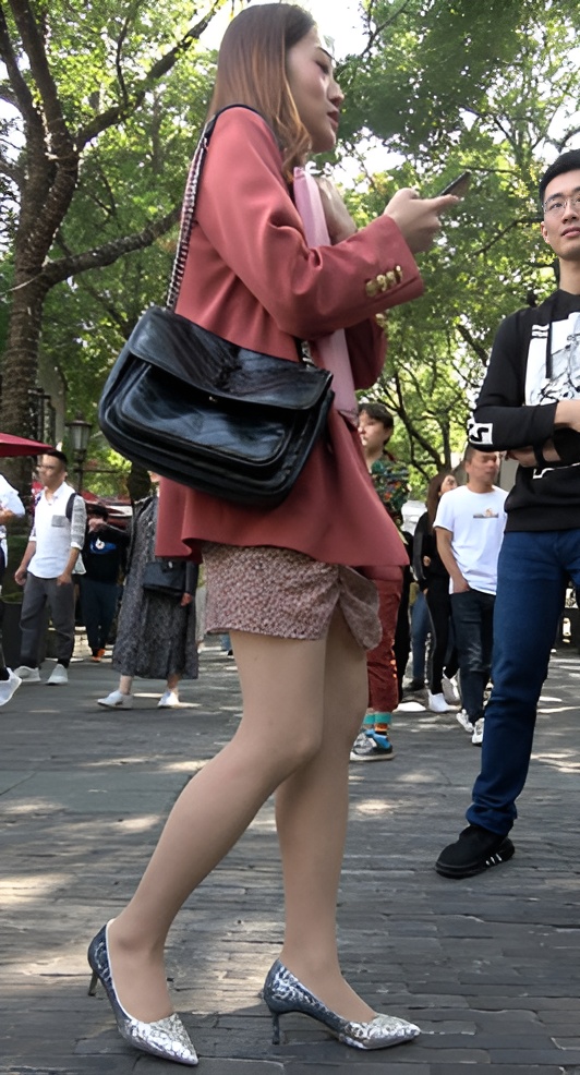 肉丝小姐姐[2.18G/MP4]