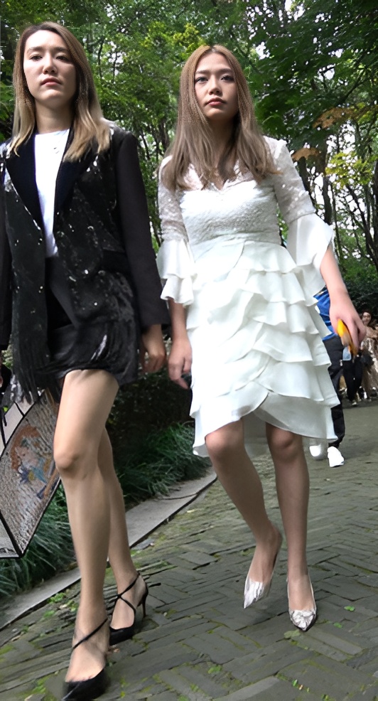 漂亮的白色连体裙小姐姐[990M/MP4]