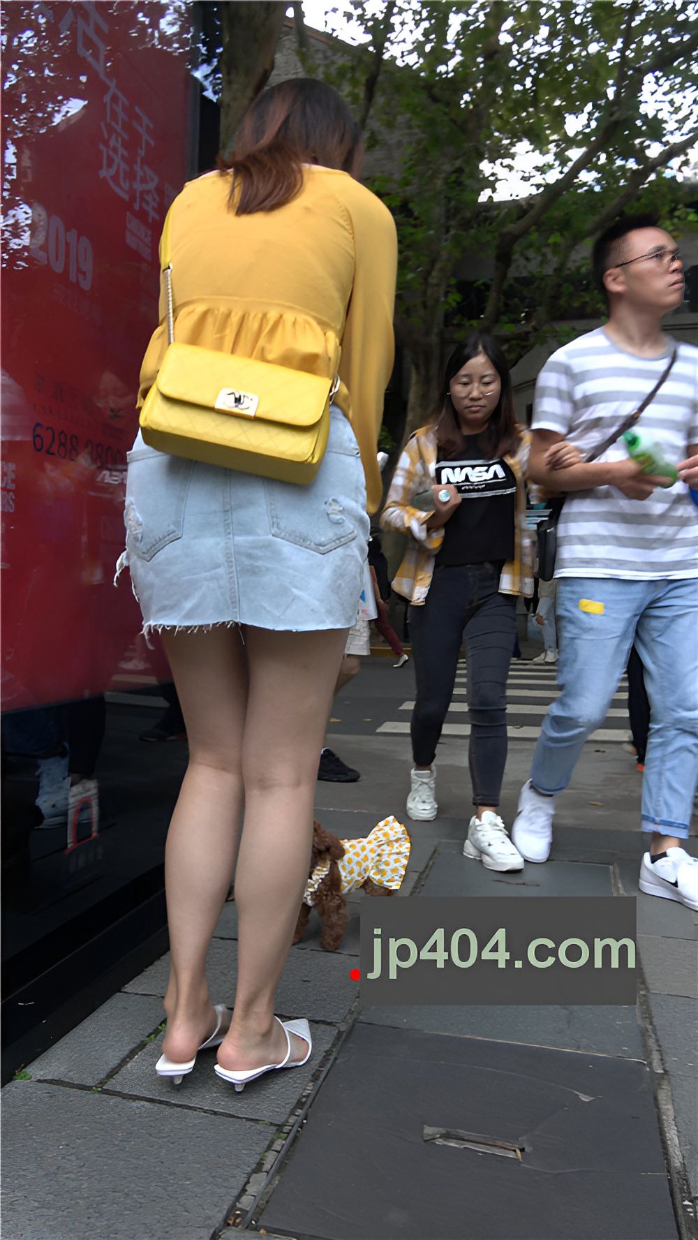 黄衣牛仔裙妹子[1.64G/MP4]