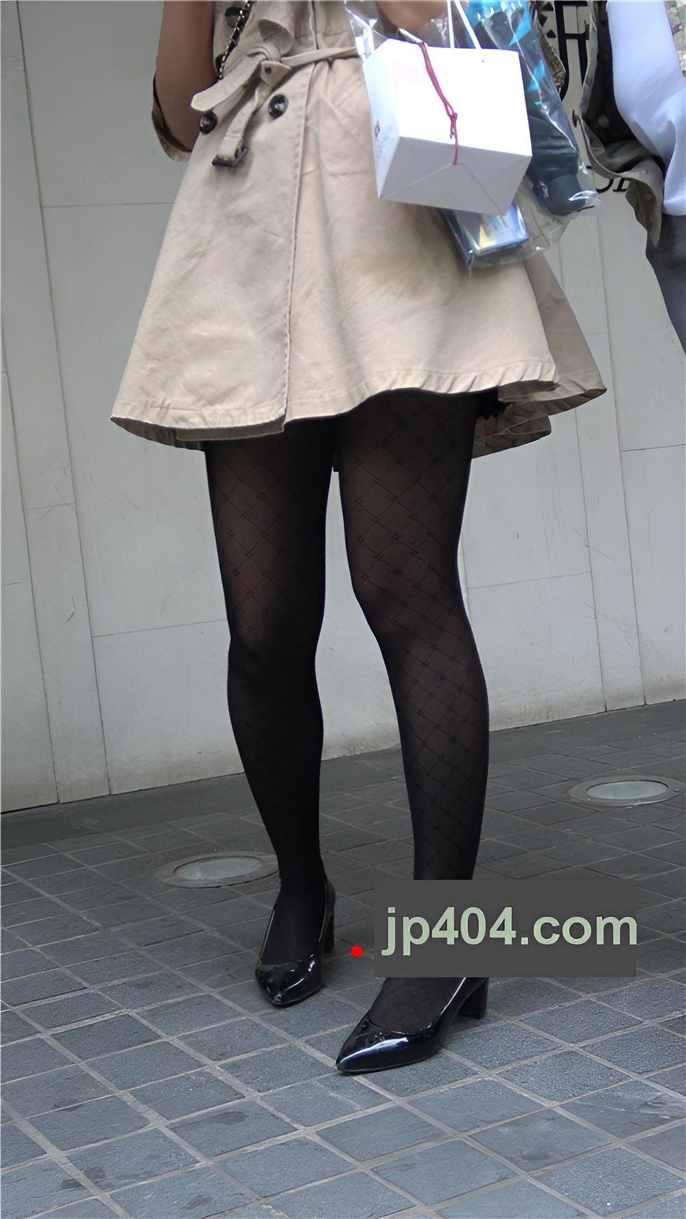 黑丝美女小姐姐[979M/MP4]