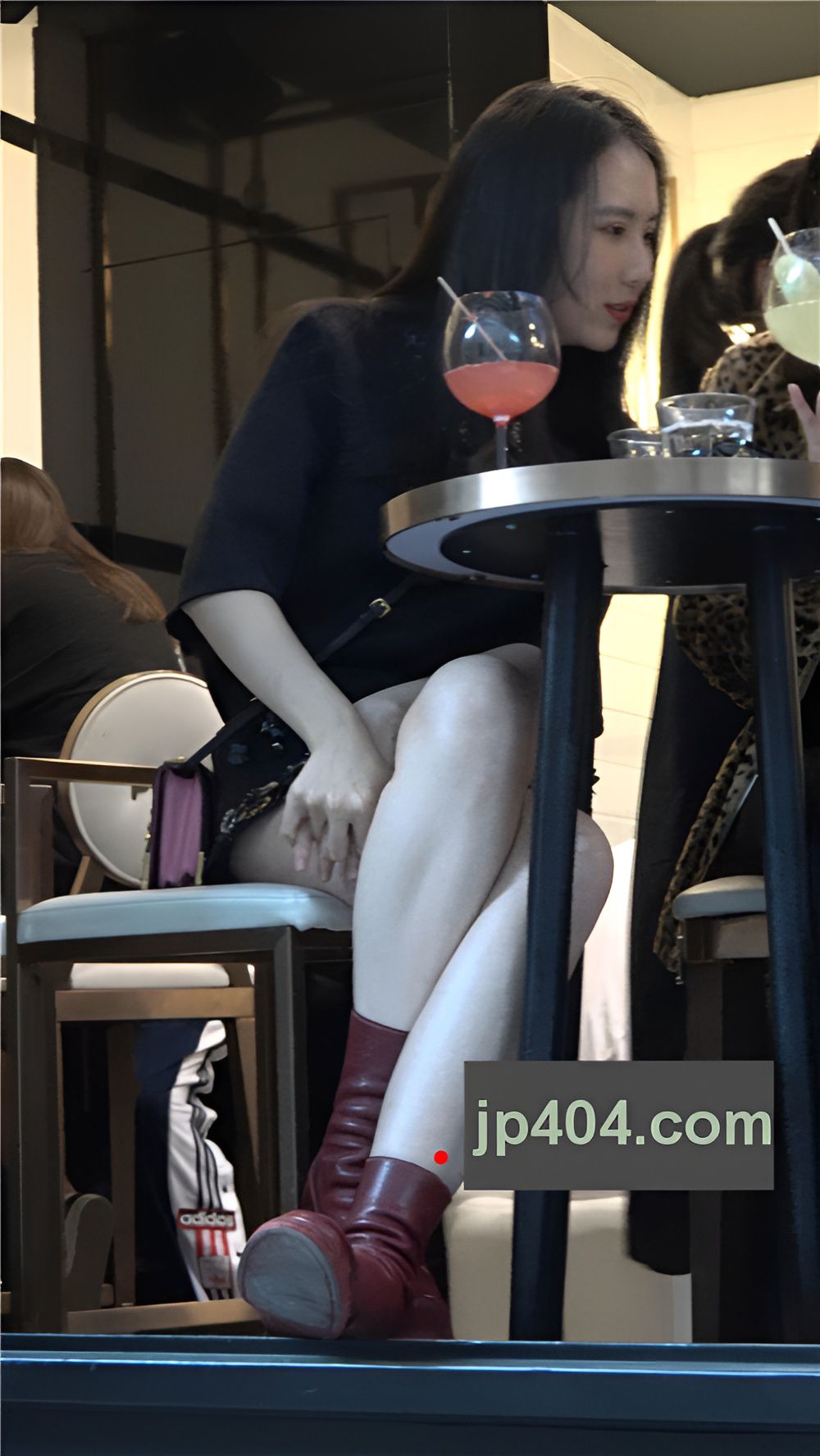 爱笑的小姐姐[1.68G/MP4]