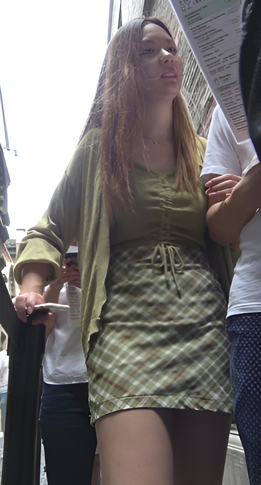 黄发小姐姐[2.3G/MP4]