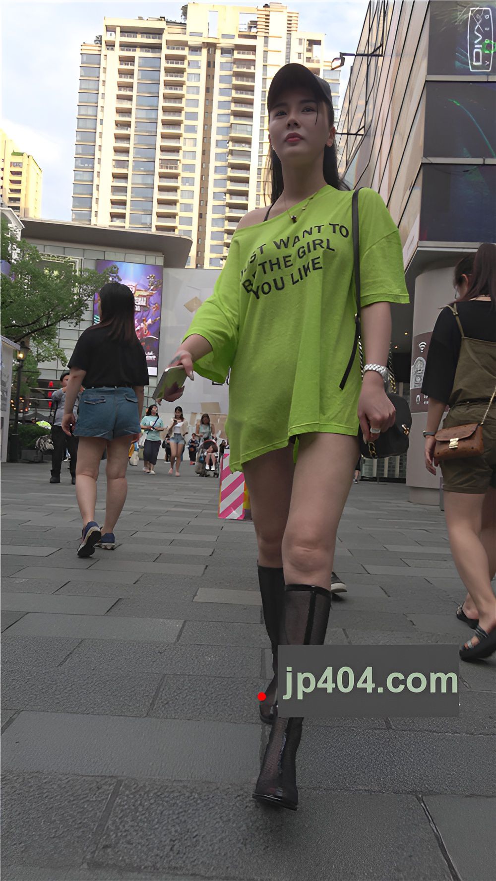 绿衣妹子[1.15G/MP4]