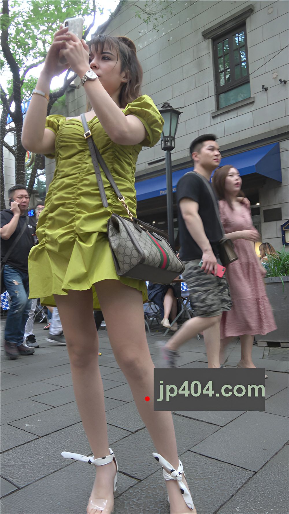 连衣短裙小姐姐[936M/MP4]