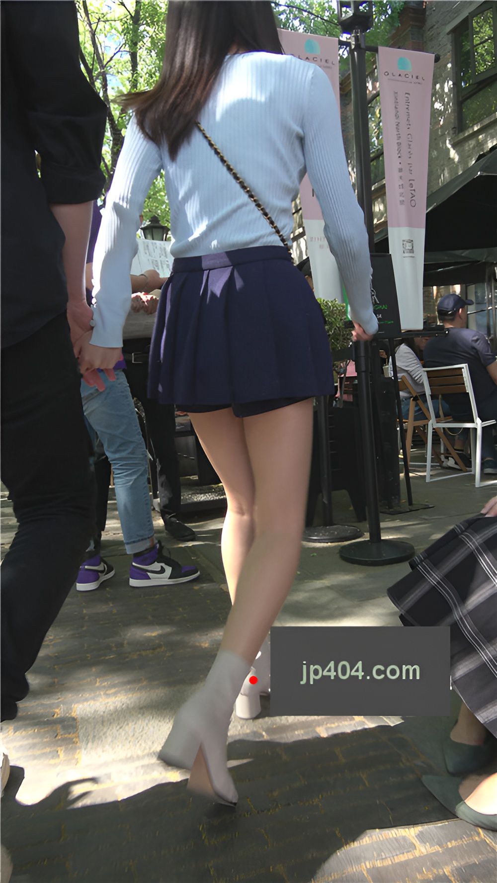 漂亮的美女小姐姐[927M/MP4]