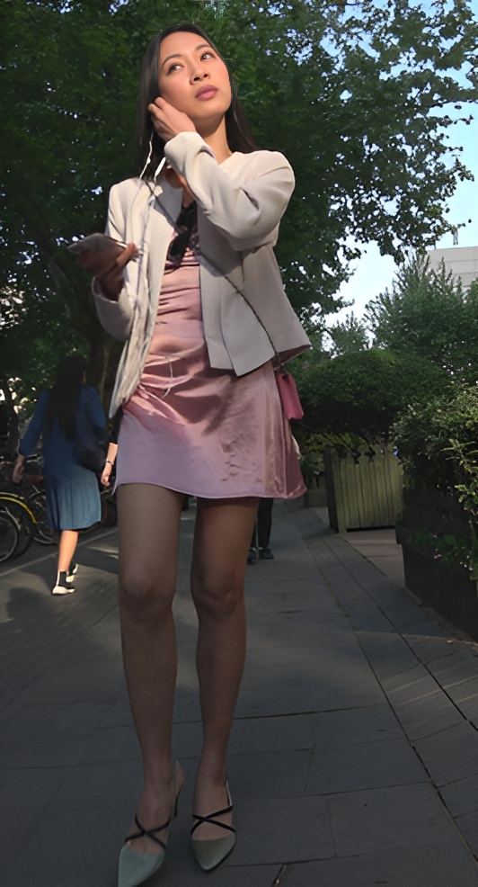 漂亮的粉裙小姐姐[1.11G/MP4]