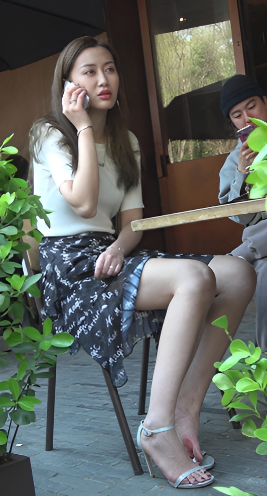 漂亮的气质美女[1.19G/MP4]