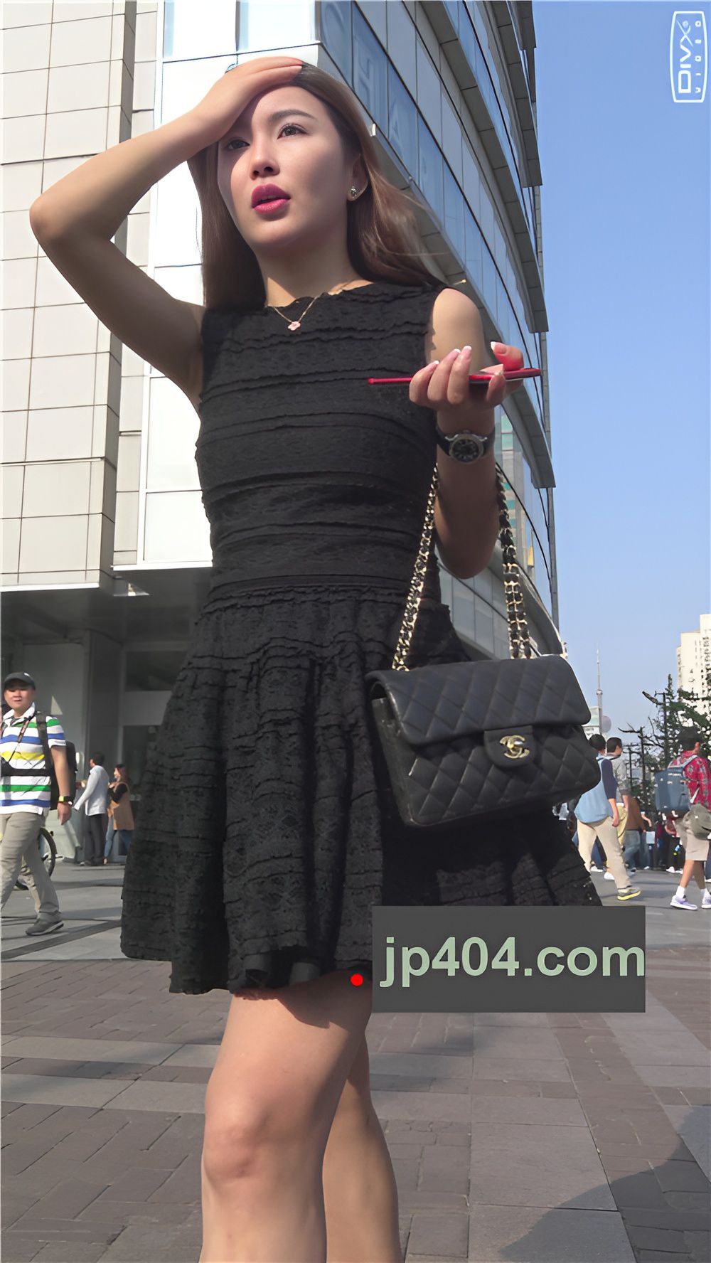 黑色连衣裙美女[1.43G/MP4]