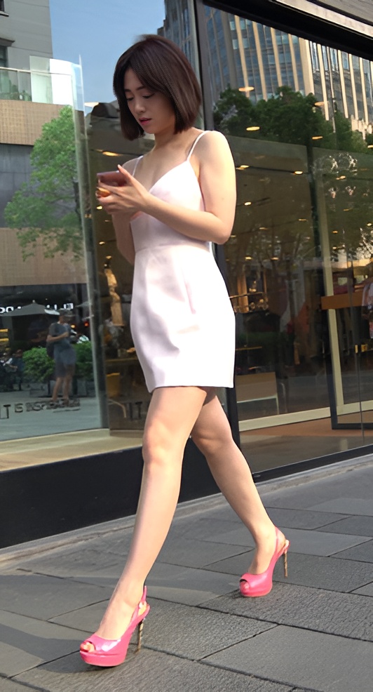 吊带白裙美女[1.15G/MP4]