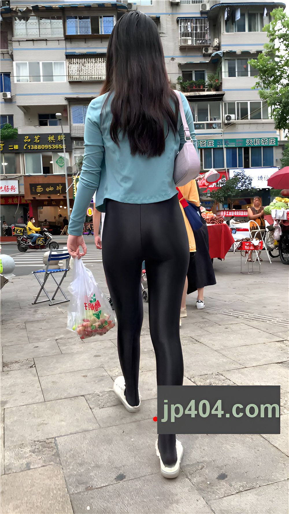 （视频一）黑色紧身裤小姐姐 [6.18G/MP4]