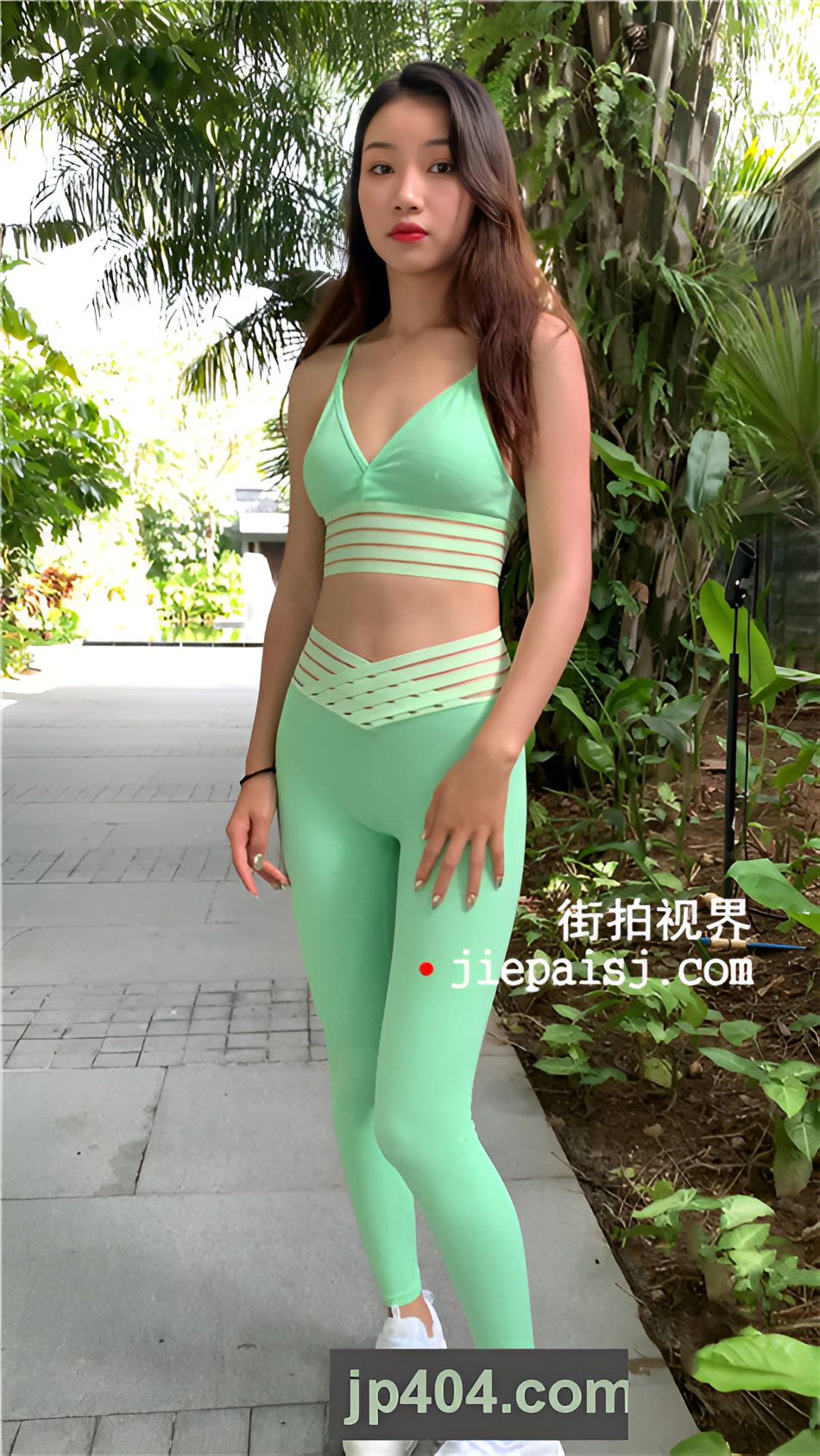 （视频）萌萌 | 绿色紧身瑜伽裤 [8.47G/MP4]