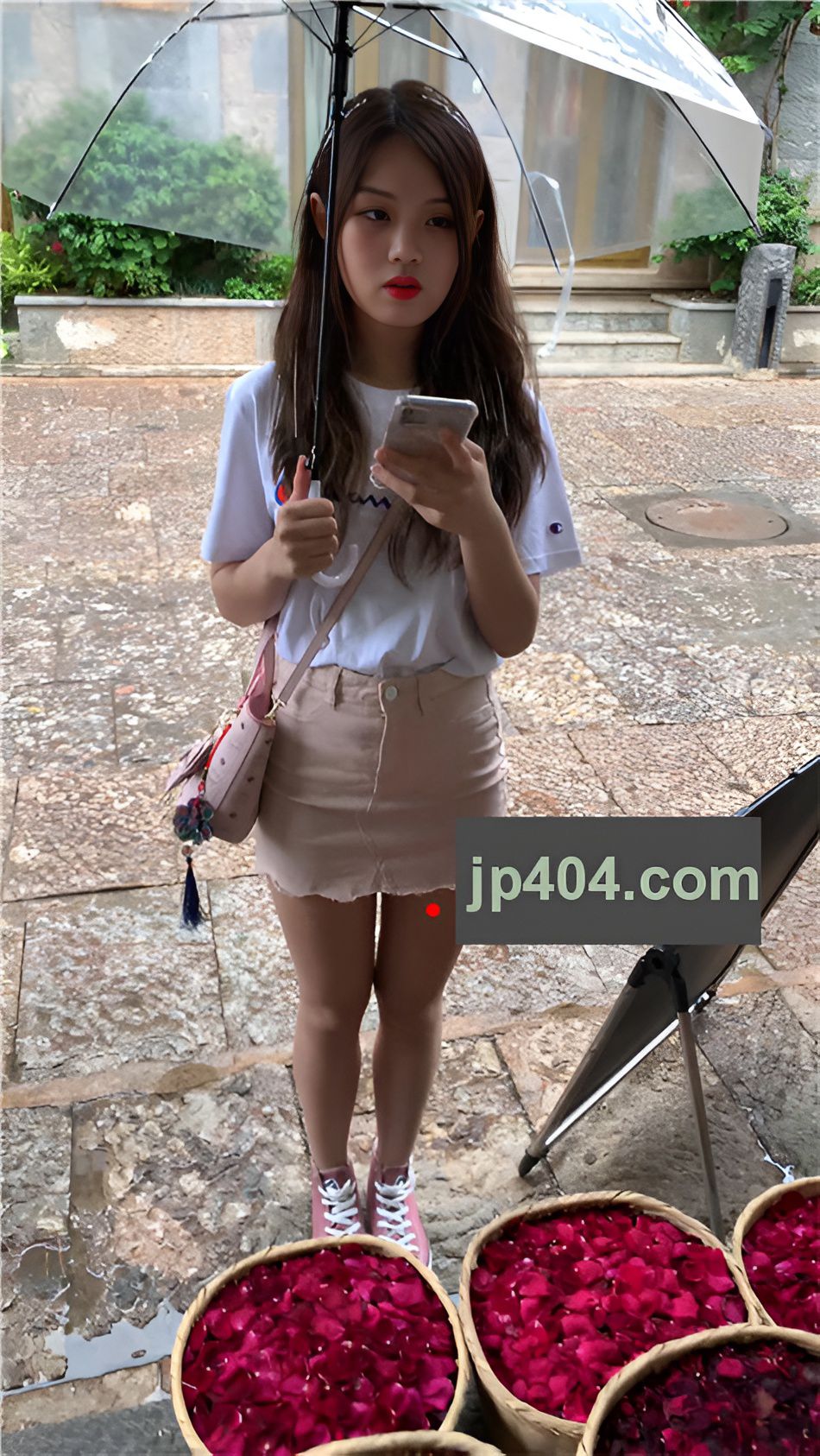 （视频）粉色牛仔裙小妹 [8.06G/MP4]