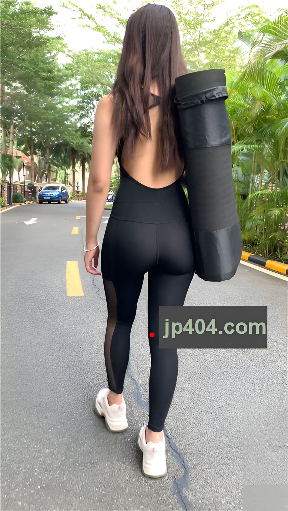 （视频）黑色瑜伽裤女孩 | 一筒  [5.83G/MP4]