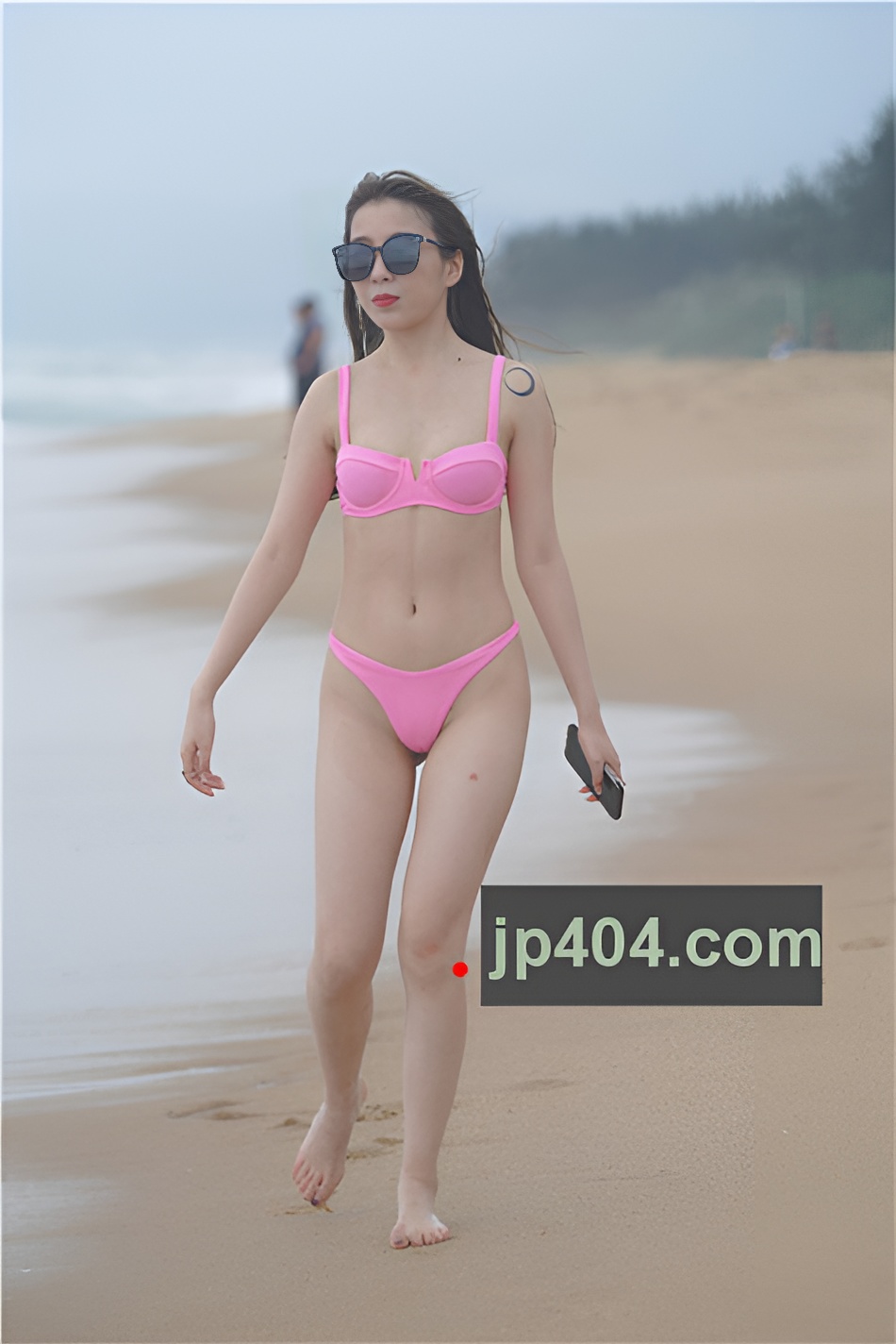 （套图）海边的粉色泳装美女(380P)[7.83G/JPG]