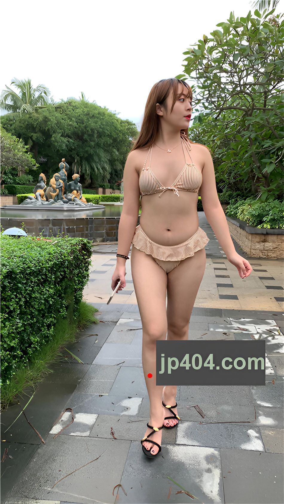 （视频）粉色条纹比基尼女孩[7.99G/MP4]