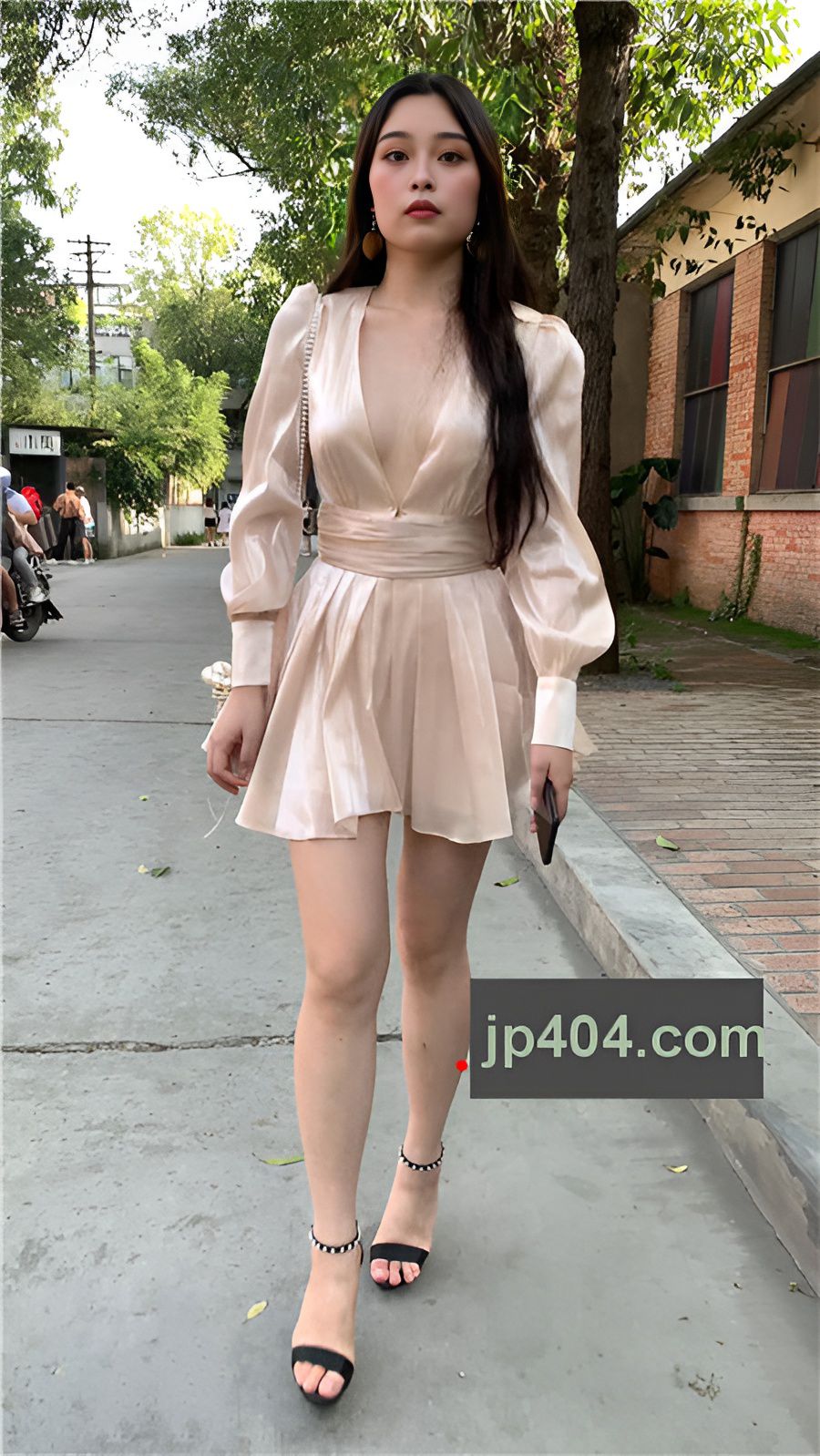 （视频）漂亮的V领气质小姐姐[6.93G/MP4]