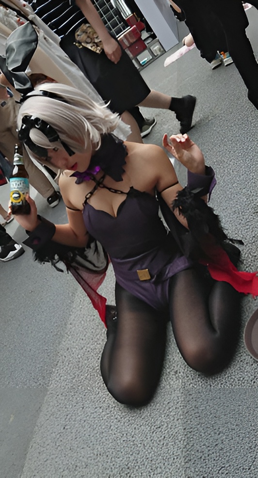 黑丝coplay小妹[704M/MP4]