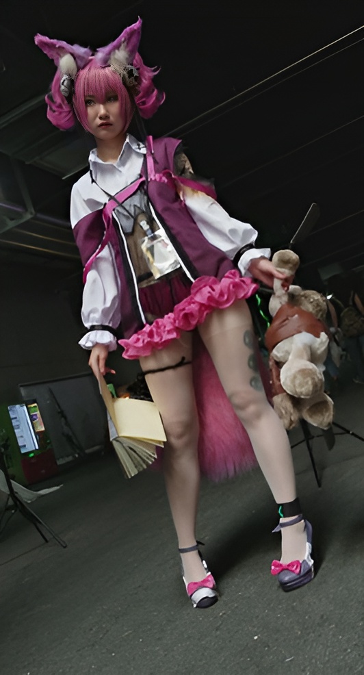 肉丝coplay妹子[686M/MP4]