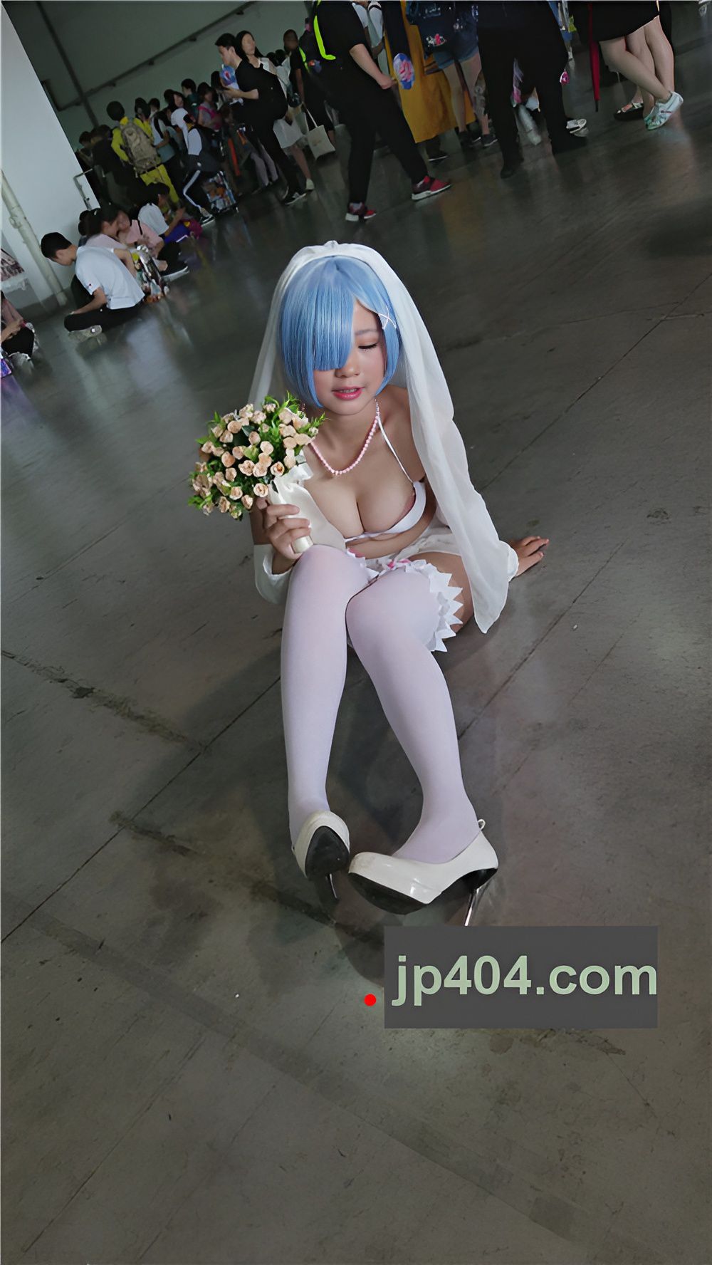 性感的coplay妹子[382M/MP4]