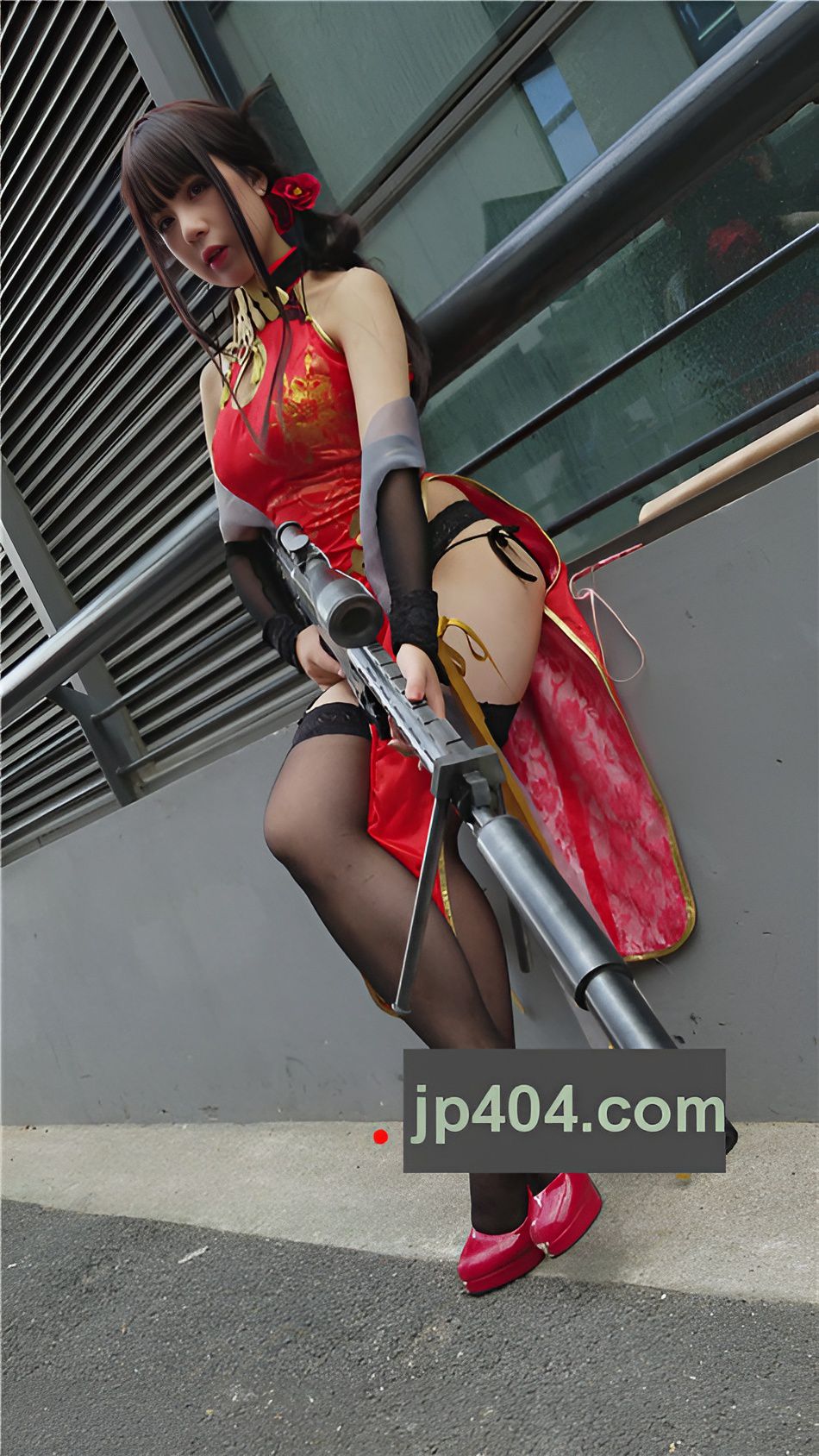 漂亮的coplay狙击美女[696M/MP4]