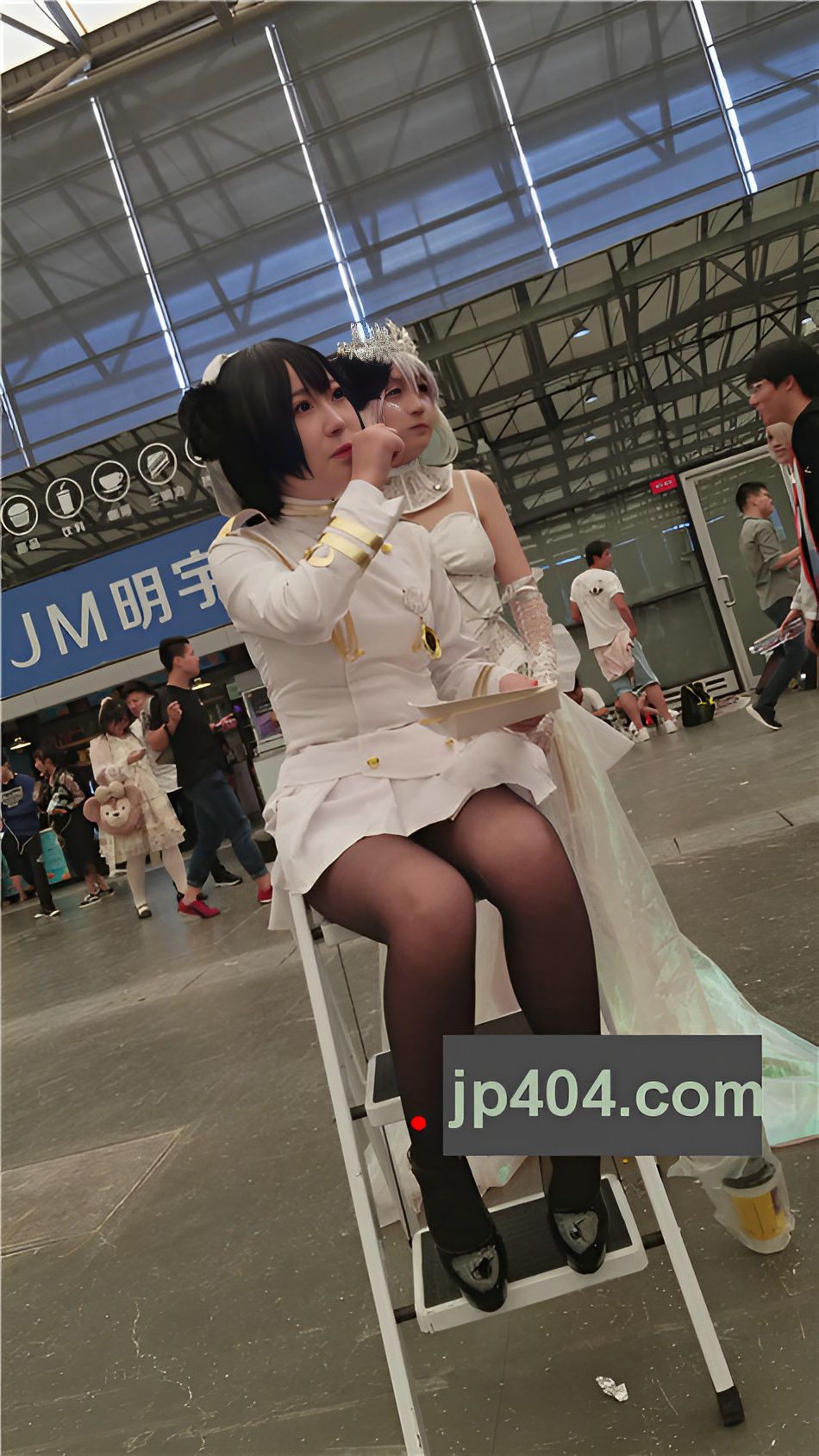 黑丝白裙coplay妹子[697M/MP4]