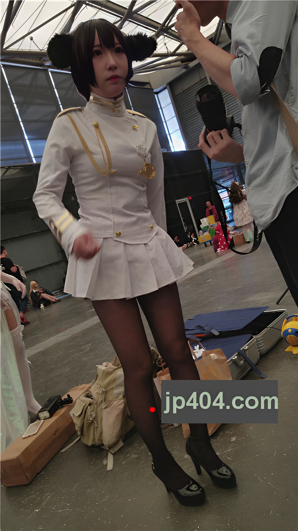 黑丝白裙coplay妹子[697M/MP4]