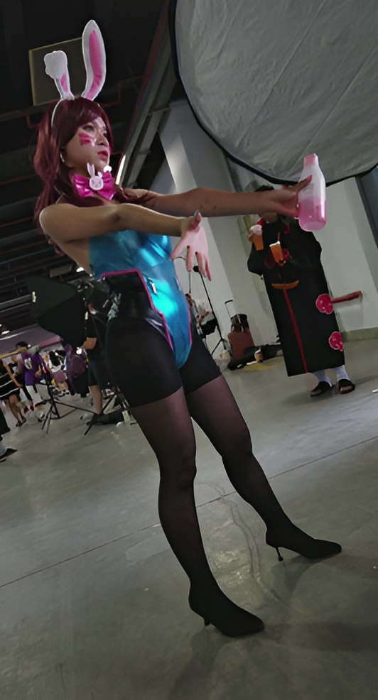 黑丝兔耳小姐姐[663M/MP4]