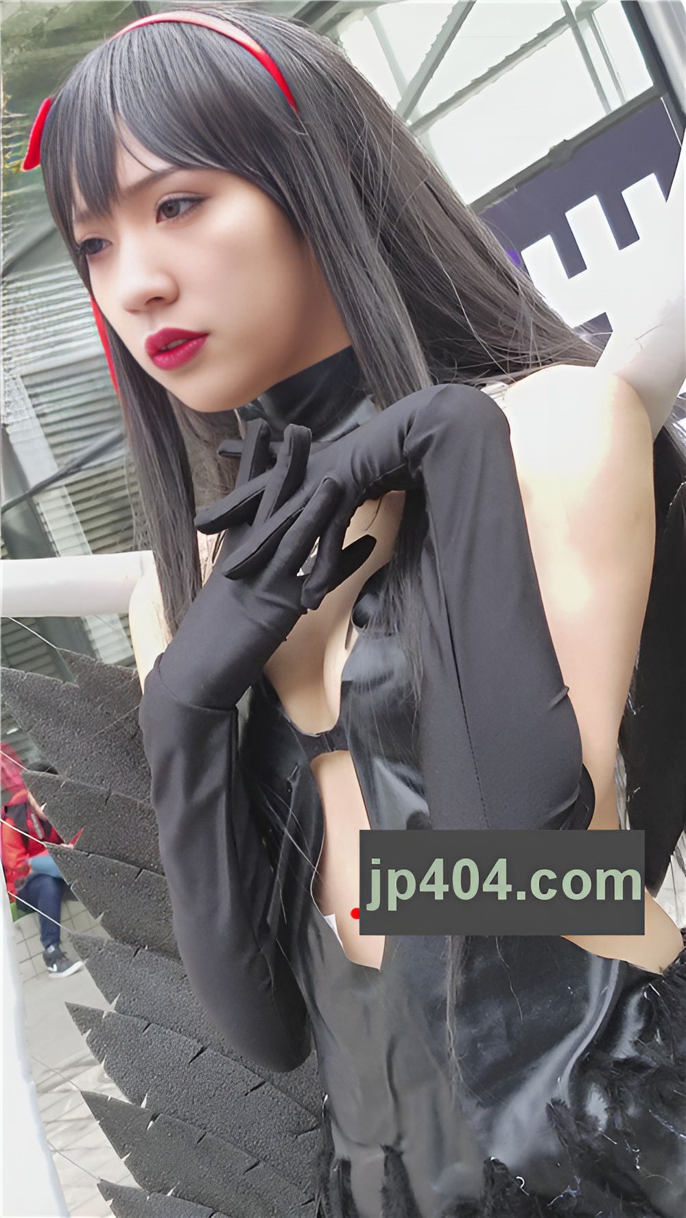 黑色装冷艳cosplay美女[360M/MP4]