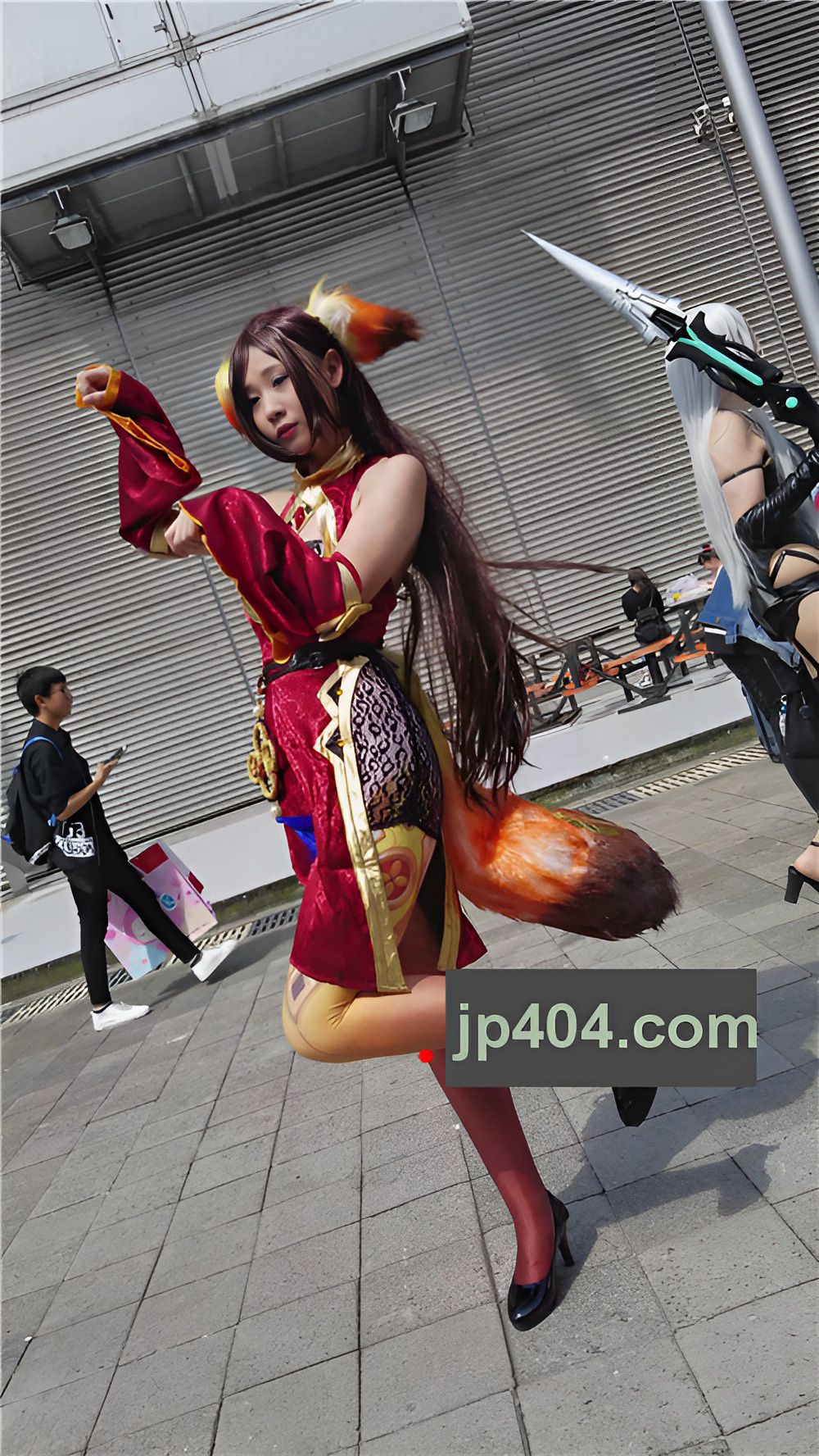 可爱的小狐狸cosplay美女[424M/MP4]