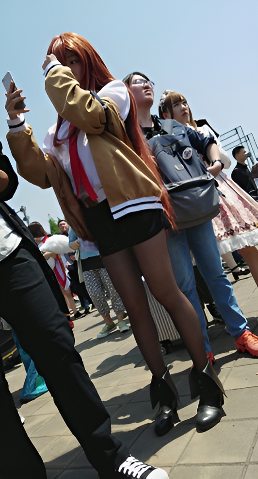 cosplay皮短裙黑丝美女[363M/MP4]