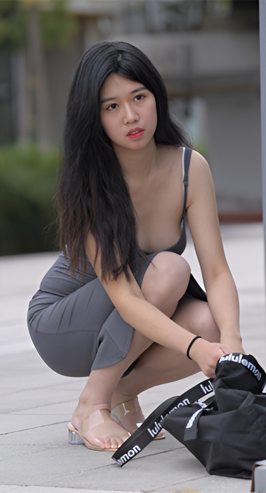 灰裙美女【套图+视频】 灰裙美女【套图+视频】