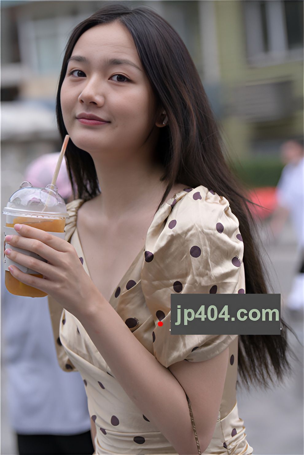 斑点包臀裙长腿美女(384P)[6.87G/JPG]