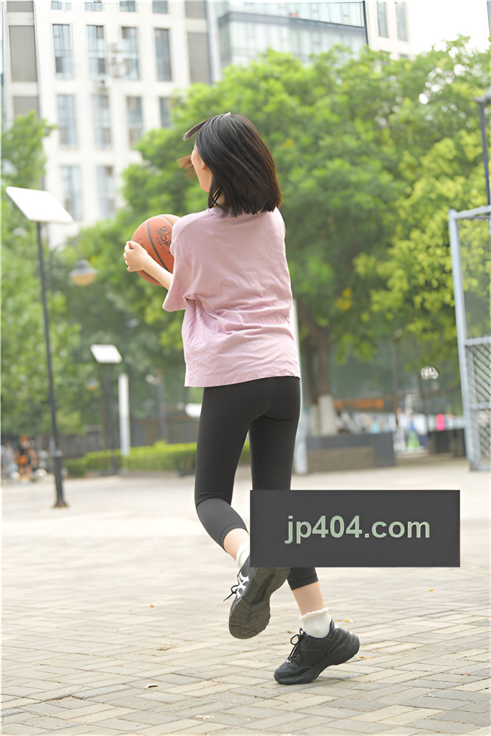 黑色瑜伽篮球课女孩【套图+视频】