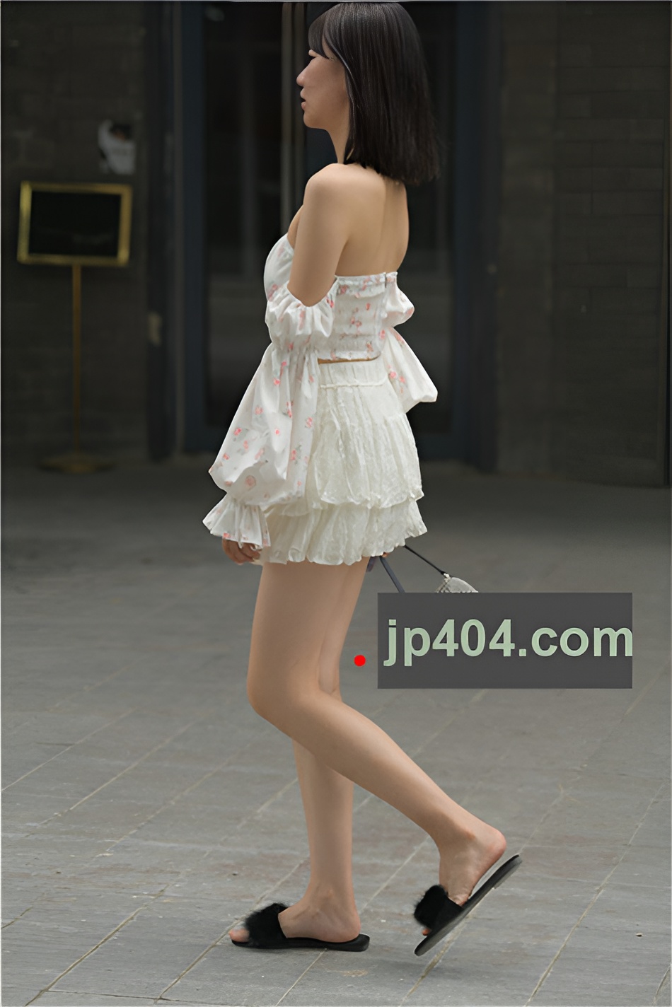 （套图）白裙女孩 (486P)[10.57G/JPG]