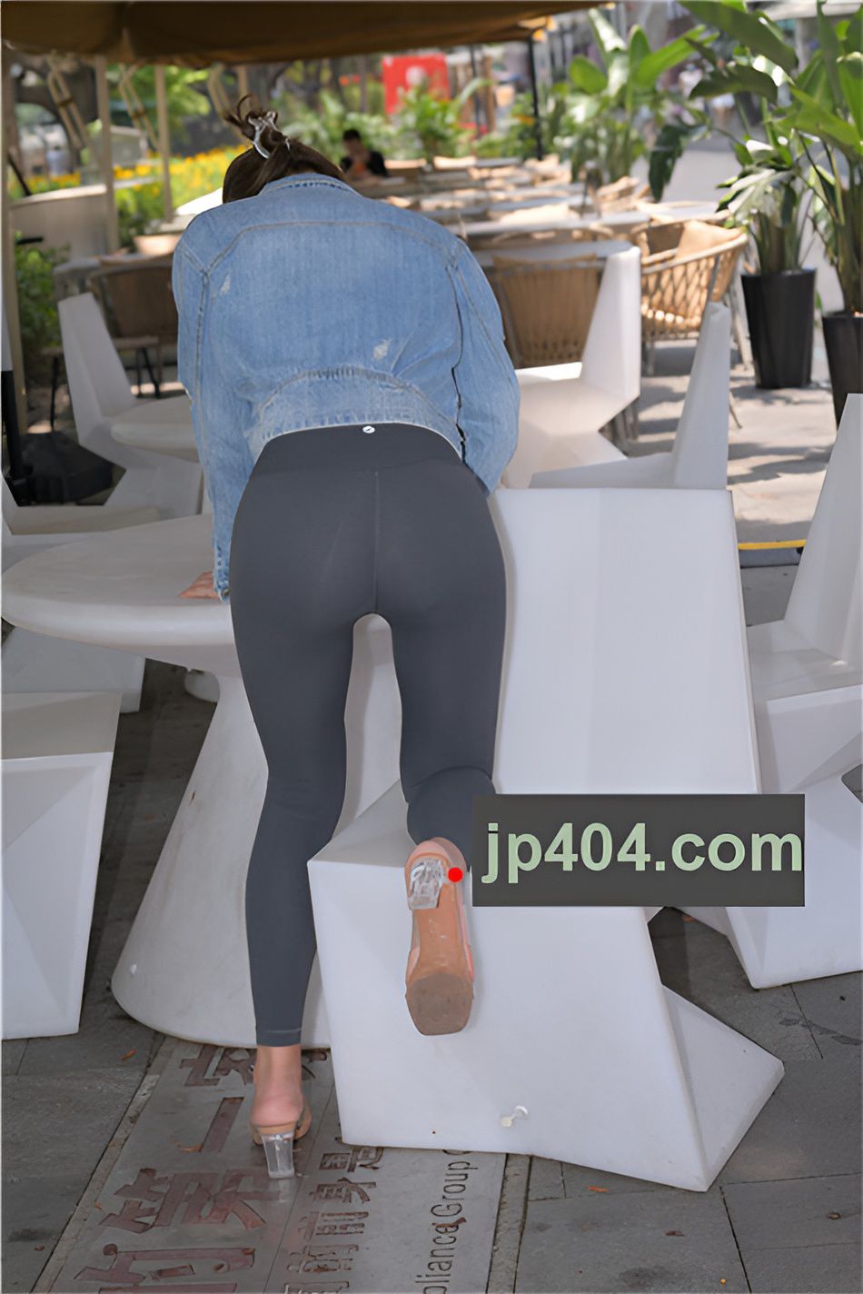 （套图二）黑色紧身瑜伽裤美女 (513P)[10.88G/JPG]