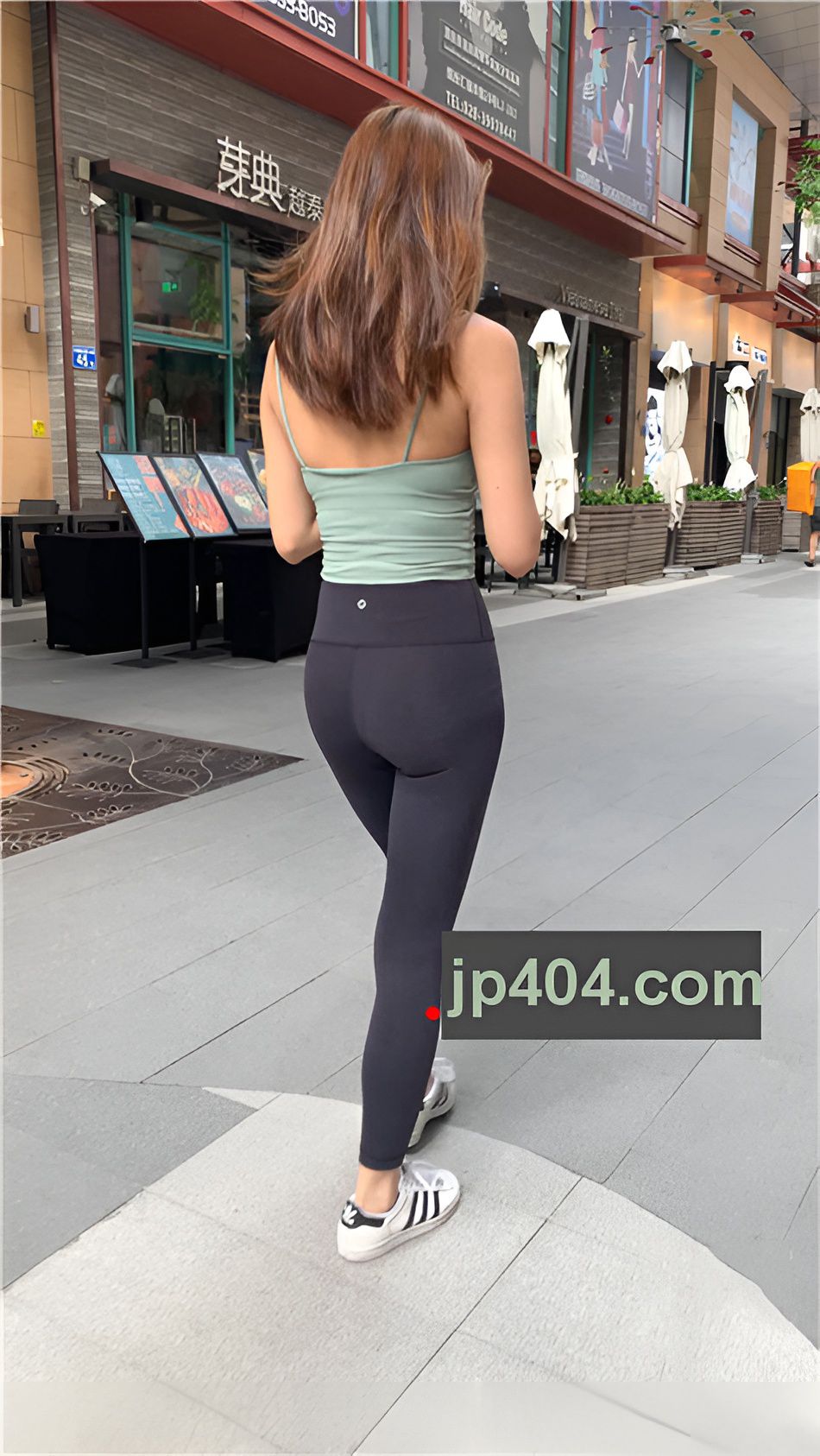 （视频）黑色瑜伽裤美女 [9.04G/MP4]