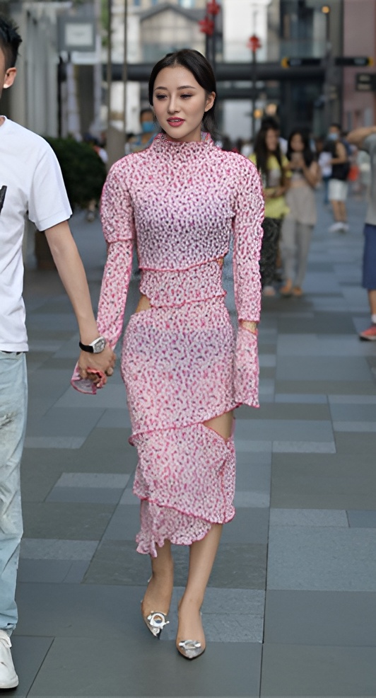 粉色长裙美女(79P)[0.99G/JPG]