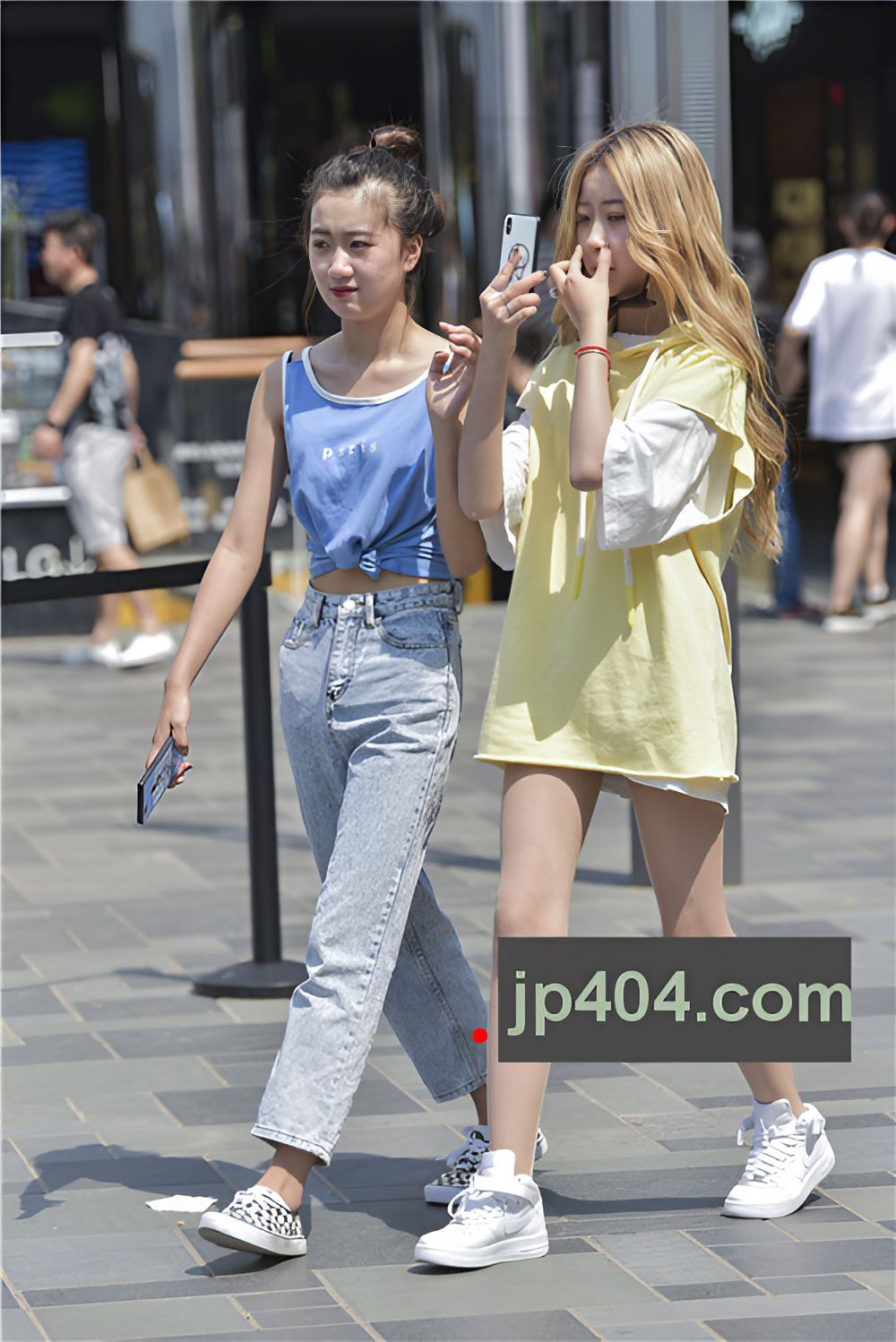 两个漂亮小妹(23P)[39M/JPG]