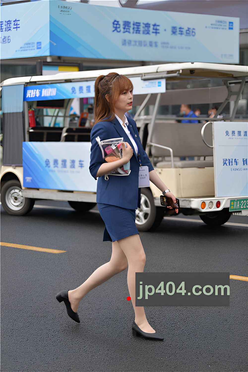 展会上的销售小姐姐(55P)[784M/JPG]