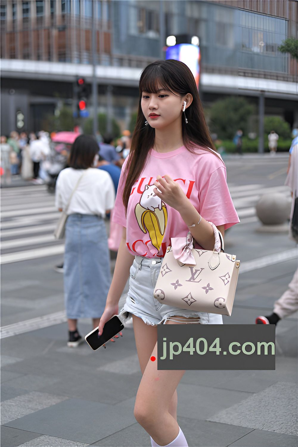 粉衣青涩的小姐姐【套图+视频】