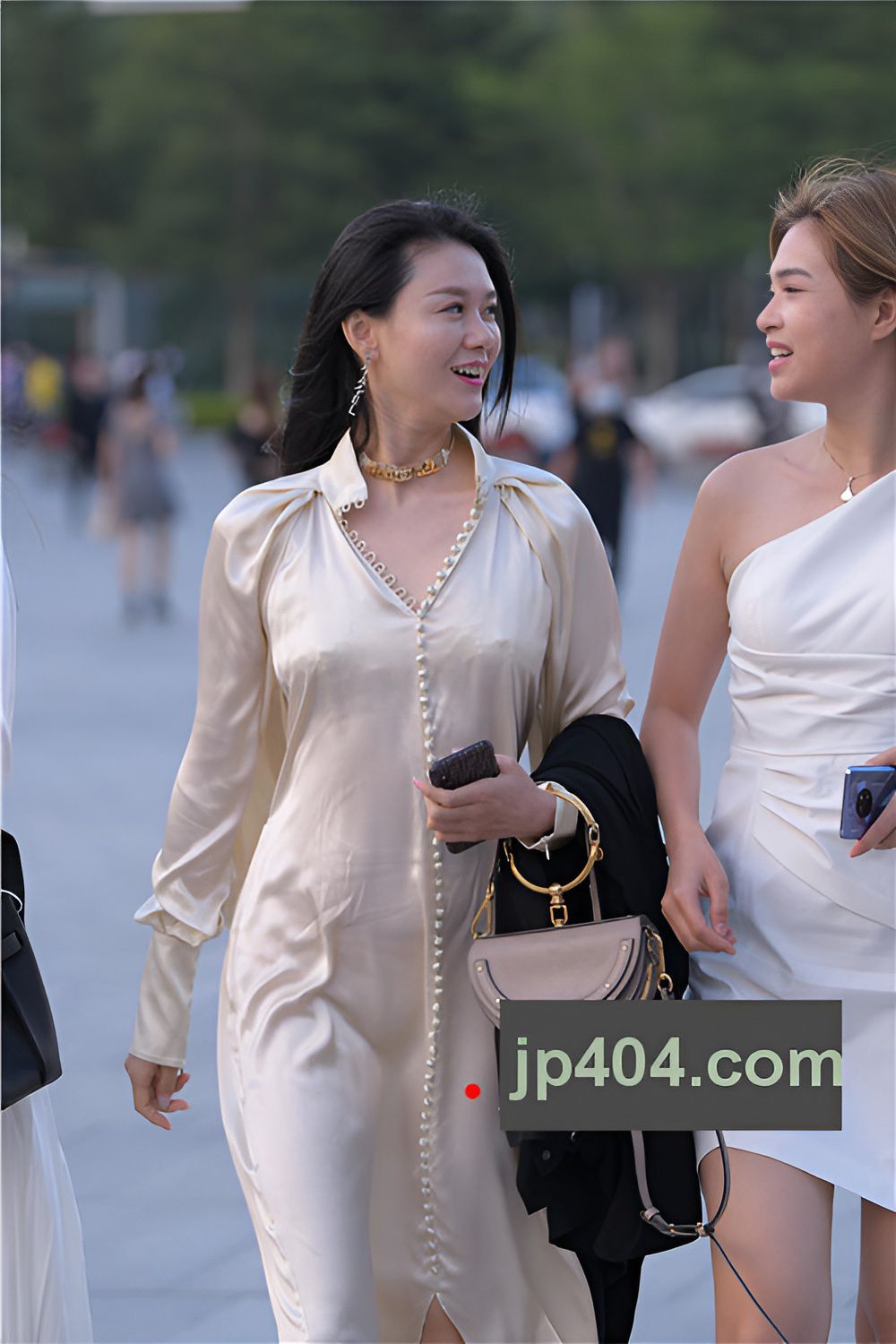 今天的风有点大(71P)[1.43G/JPG]