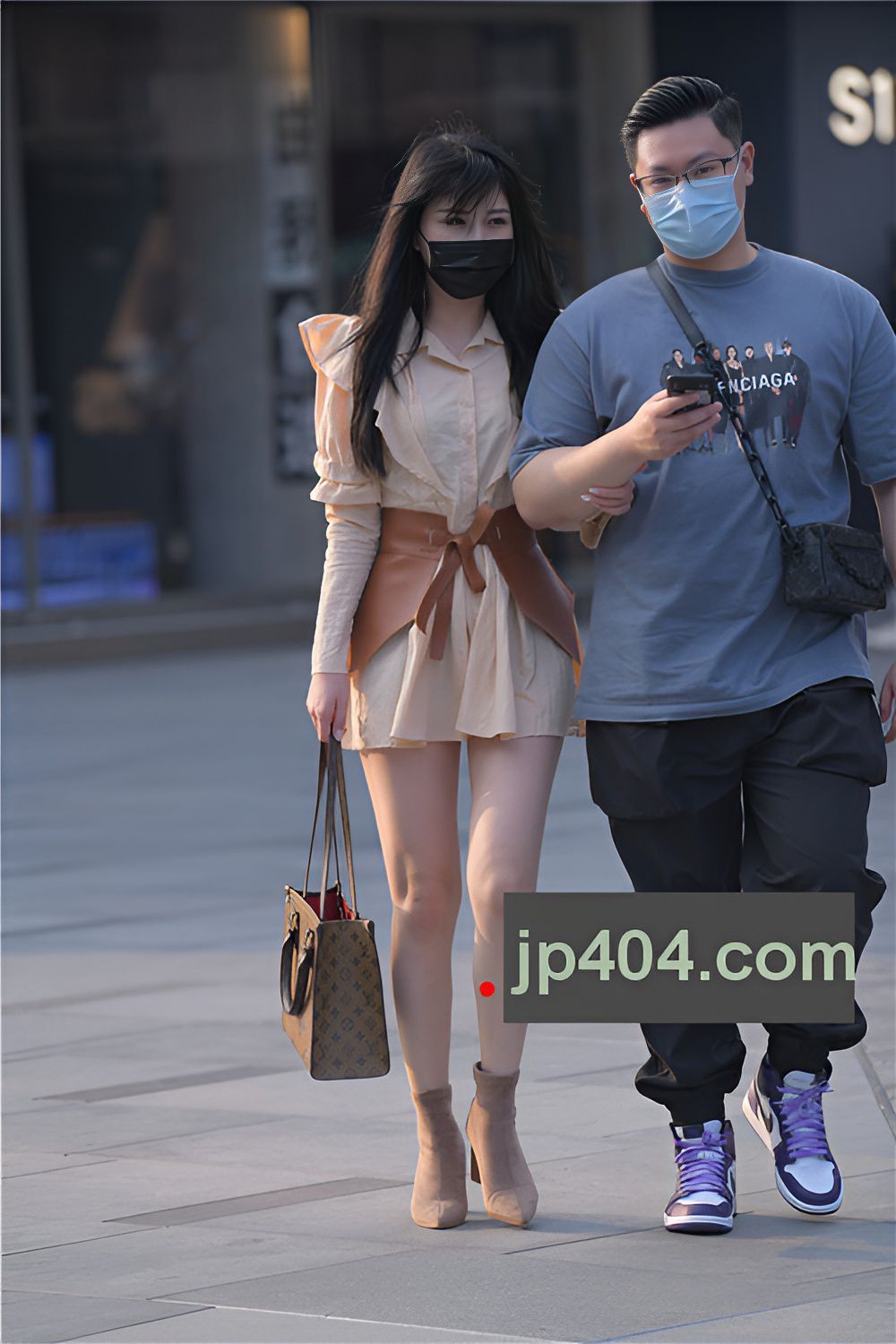 戴着口罩的漂亮小姐姐(112P)[2.52G/JPG]