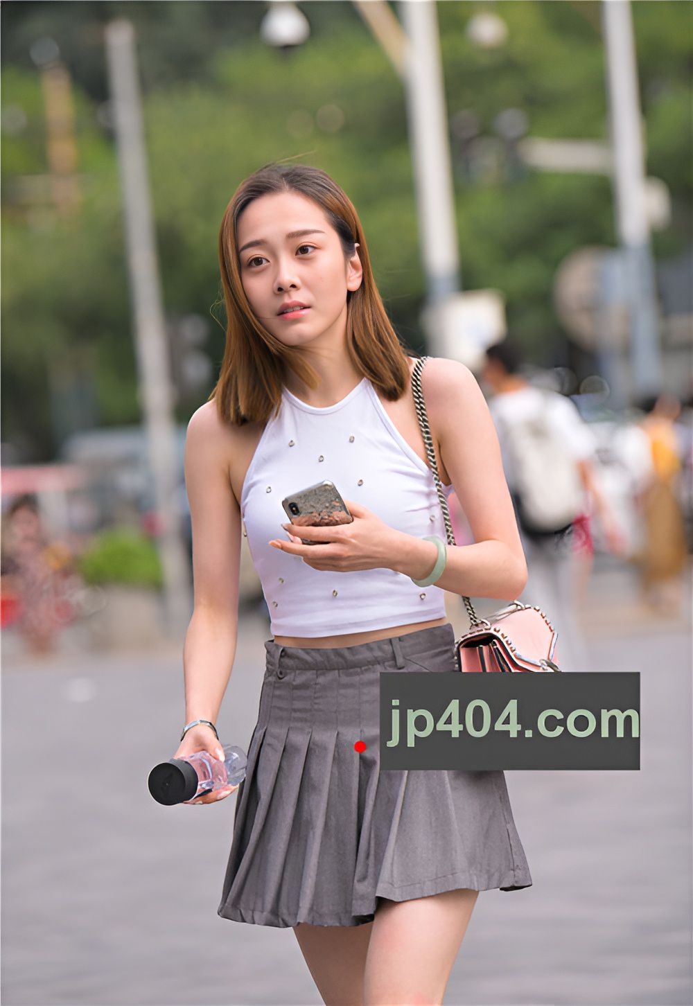 百褶裙妹子(29P)[678M/JPG]